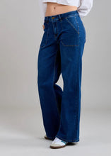 Load image into Gallery viewer, Roxy Indigo Pocket Stretch Wide Leg