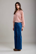 Load image into Gallery viewer, Roxy Stonewash Patch Pocket Stretch Wide Leg