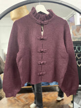 Load image into Gallery viewer, Lumi Frog Loop Fastening Cardigan Wine