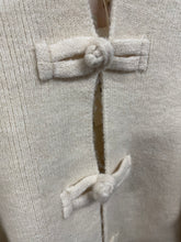 Load image into Gallery viewer, Lumi Frog Loop Fastening Cardigan Cream