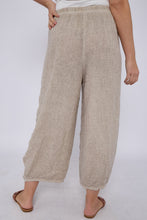 Load image into Gallery viewer, Teabag Linen Barrel Trouser Beige
