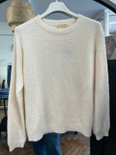 Load image into Gallery viewer, Alpaca Blend Long Sleeve Cream
