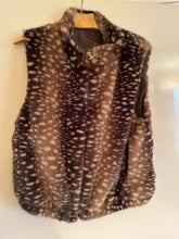 Load image into Gallery viewer, Fawn Faux Fur Gilet

