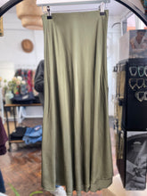 Load image into Gallery viewer, Silky Sue Skirt Khaki
