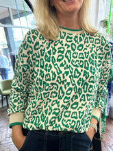 Load image into Gallery viewer, Bolt Leopard Sweat Green
