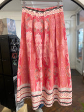 Load image into Gallery viewer, Sara Printed Skirt Pale Pink
