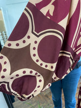 Load image into Gallery viewer, Safi Printed Dress Wine/Choc
