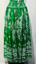 Load image into Gallery viewer, Neo Printed Skirt Green/White (Tall)
