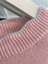 Load image into Gallery viewer, Merino Striped Frill Cuff Jumper Dusty Pink
