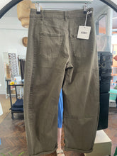 Load image into Gallery viewer, Brielle Stretch Barrel Leg Trouser Dark Khaki
