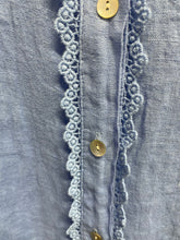Load image into Gallery viewer, Sara Short Sleeve Linen Collared Shirt Cornflower
