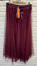 Load image into Gallery viewer, Tulle Skirt Burgundy
