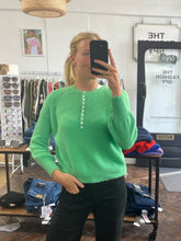 Load image into Gallery viewer, Soft Button Collar Jumper Green
