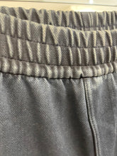 Load image into Gallery viewer, Bria Barrel Leg Jogger Denim
