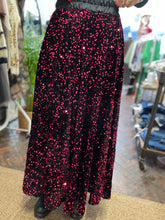 Load image into Gallery viewer, Stella Sequin Skirt Black/Wine
