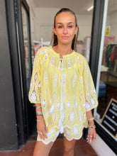 Load image into Gallery viewer, Teardrop Cutwork Top Lemon/White
