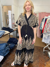 Load image into Gallery viewer, Heather Feather Embroidered Dress Black
