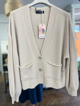 Load image into Gallery viewer, Perry Pocket Cardigan Beige
