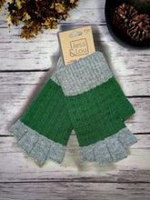 Load image into Gallery viewer, Colour Block Fingertip-less Gloves : Green/Grey
