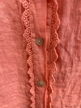 Load image into Gallery viewer, Sara Short Sleeve Linen Collared Shirt Coral
