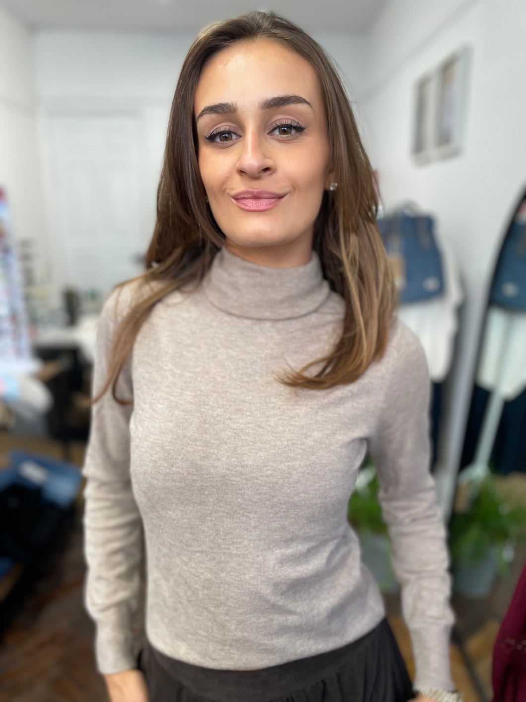 Fine Knit Roll Neck Fawn