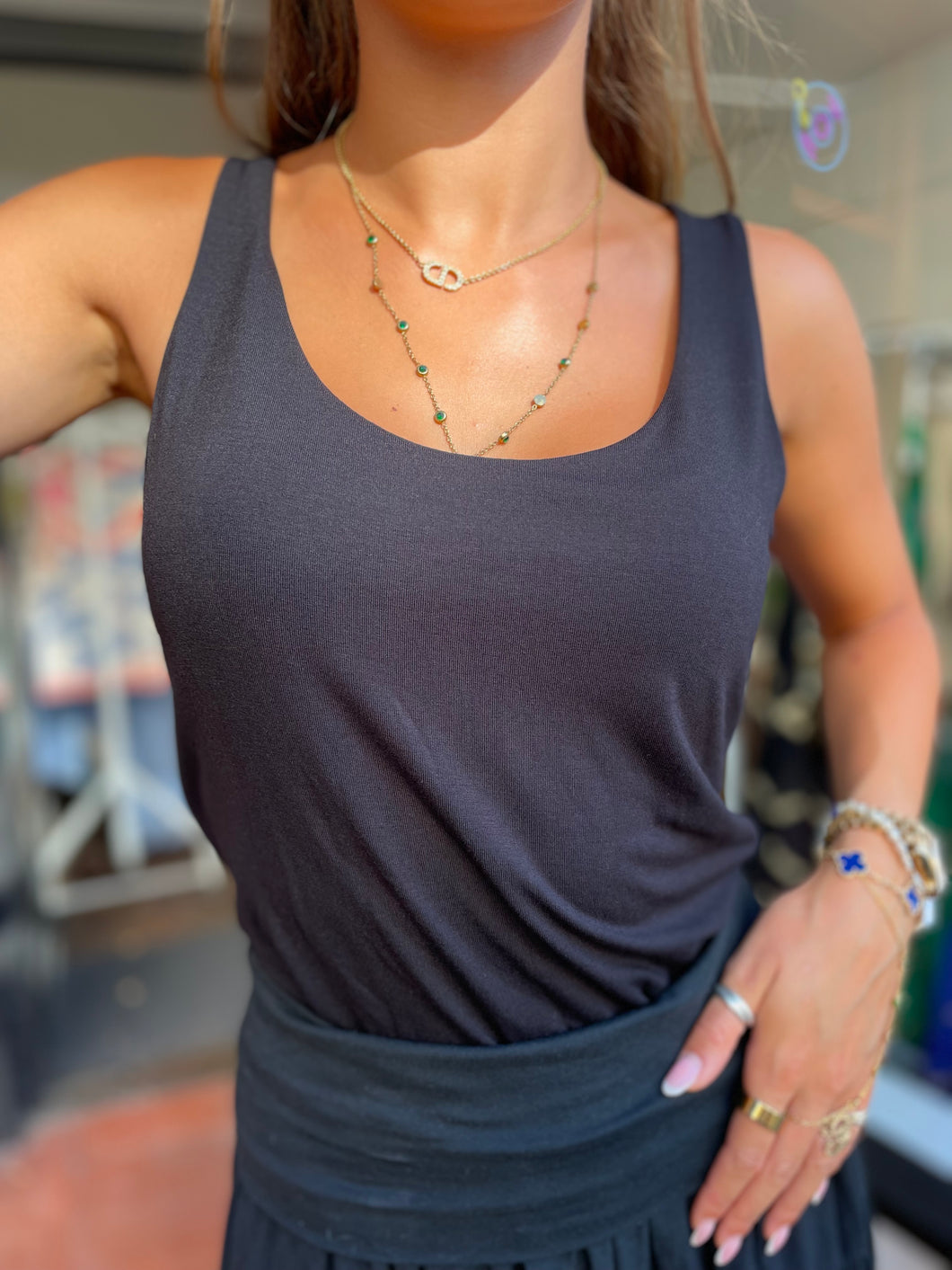 Double Layer Scoop Vest Black