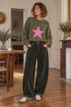 Load image into Gallery viewer, Brielle Stretch Barrel Leg Cord Emerald
