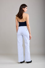 Load image into Gallery viewer, Gloria Patch Pocket Stretch Wide Leg Denim White
