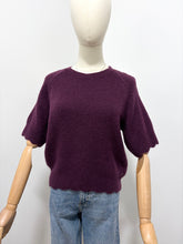 Load image into Gallery viewer, Maris Scalloped Edge Short Sleeve Jumper Aubergine
