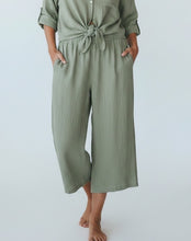 Load image into Gallery viewer, Washed Linen Crop Khaki
