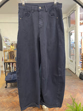 Load image into Gallery viewer, Brielle Stretch Barrel Leg Trouser Navy
