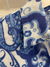 Load image into Gallery viewer, Marina Printed Shirt Blue/White
