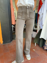 Load image into Gallery viewer, Jenny Front Plait Pocket Chocolate
