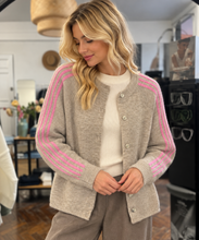 Load image into Gallery viewer, Shima Stripe Cardigan Beige/Pink
