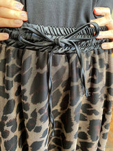 Load image into Gallery viewer, Smudge Tulle Skirt Leopard
