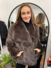 Load image into Gallery viewer, Collared Two Pocket Faux Fur Chocolate
