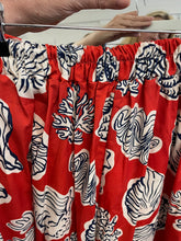 Load image into Gallery viewer, Marina Shell Print Skirt Red/Navy

