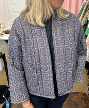 Load image into Gallery viewer, Farah Quilted Jacket Navy
