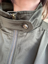 Load image into Gallery viewer, Balloon Jacket Khaki
