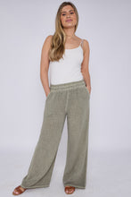 Load image into Gallery viewer, Teabag Washed Linen Wide Leg Trousers Khaki
