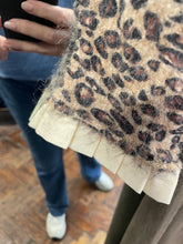 Load image into Gallery viewer, Anna Leopard Jumper
