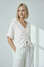 Load image into Gallery viewer, Teabag Washed Linen Tie Front Top White
