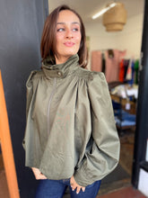 Load image into Gallery viewer, Balloon Jacket Khaki
