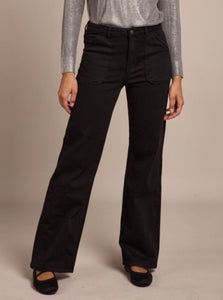 Gloria Patch Pocket Stretch Wide Leg Black Jeans