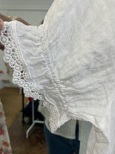 Load image into Gallery viewer, Sara Short Sleeve Linen Collared Shirt White
