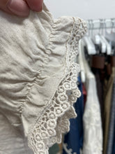 Load image into Gallery viewer, Sara Short Sleeve Linen Collared Shirt Stone
