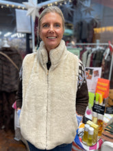 Load image into Gallery viewer, Loxy Faux Mink Fur Gilet - Beige
