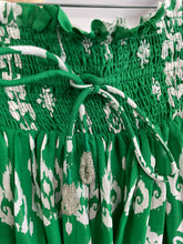 Load image into Gallery viewer, Neo Printed Skirt Green/White (Tall)
