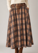 Load image into Gallery viewer, Checked Jersey Skirt Charcoal/Brown
