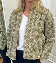 Load image into Gallery viewer, Farah Quilted Jacket Khaki
